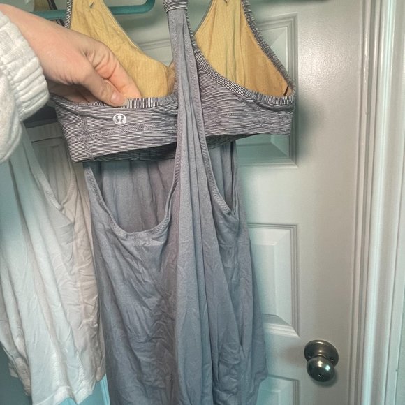 Lululemon No Limits tank, size 6, Grey - Picture 3 of 3